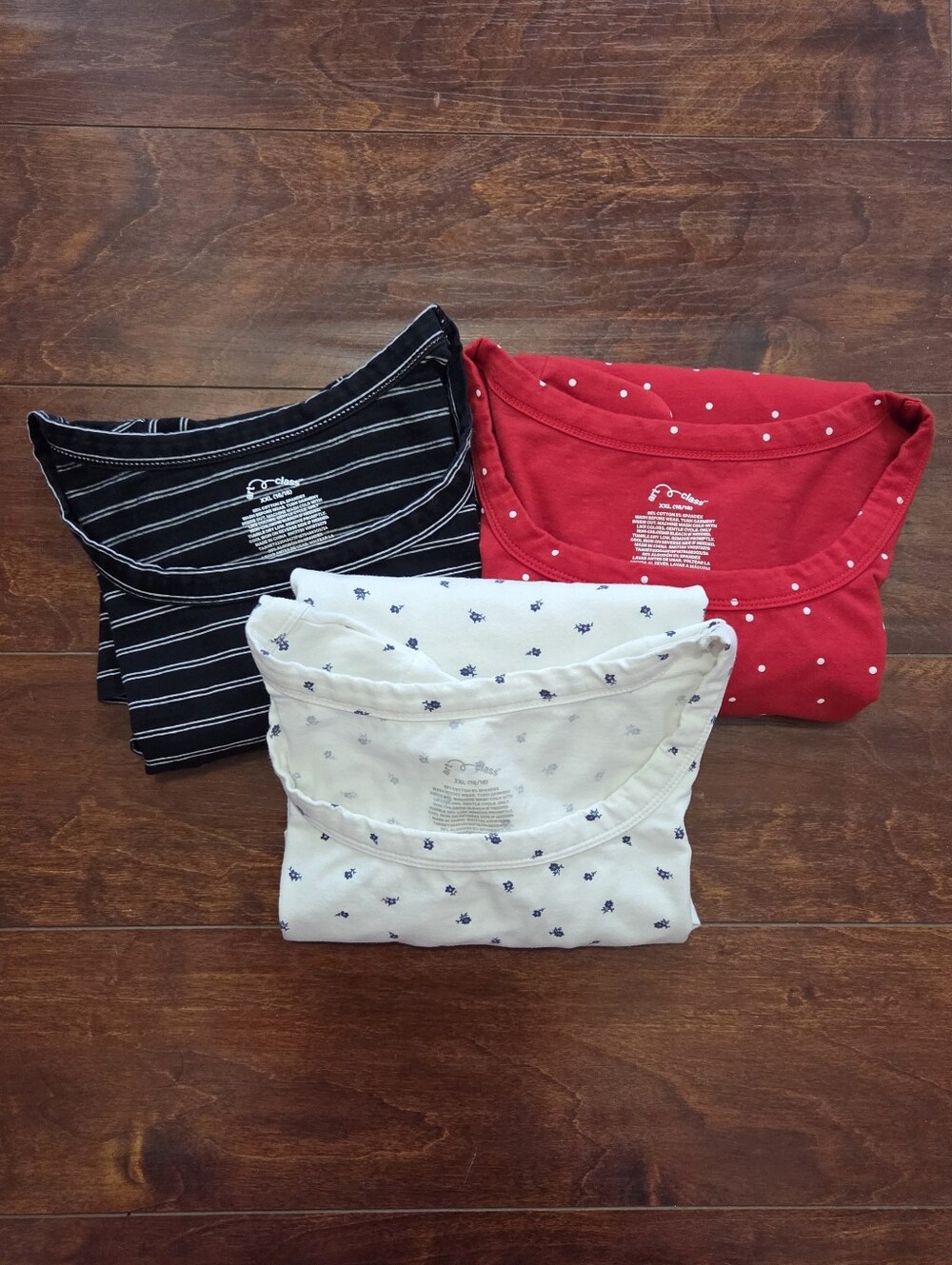 Art Class Girl Black Red White Scoop Neck Long Sleeve Top Bundle Sz XXL